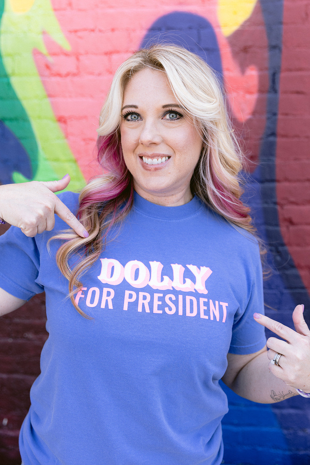 Graphic Tee - Dolly For President