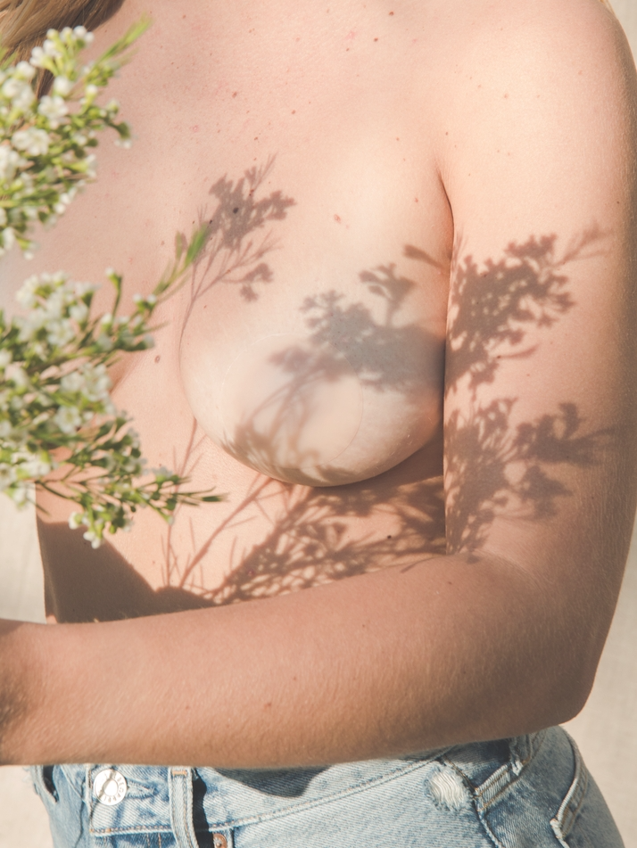 Pasties with Silicone Travel Case - Light Nude