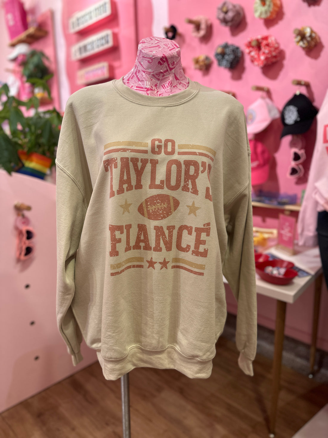 Sweatshirt - Go Taylor’s Fiancé